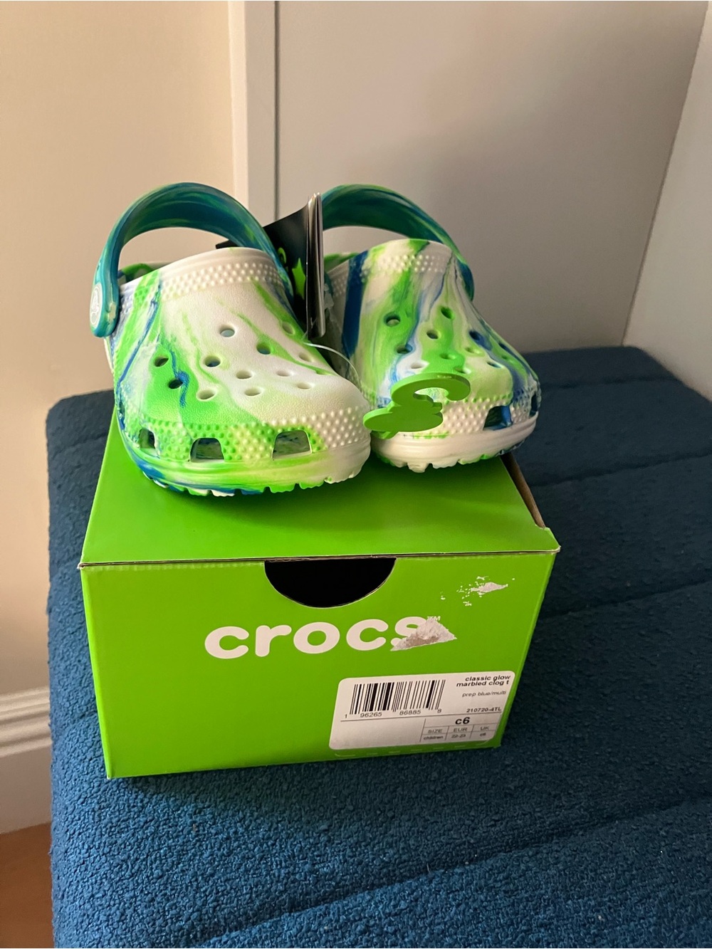 NEW CROCS toddler Kids Prep Blue & Green Tie-Dye Classic Clog GLOW IN THE DARK - Picture 2 of 7